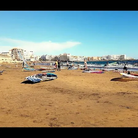 Surf House La Machacona Сан-Исидро
