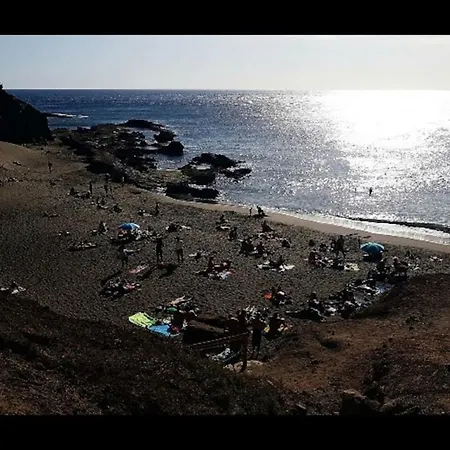 Surf House La Machacona Хостел
